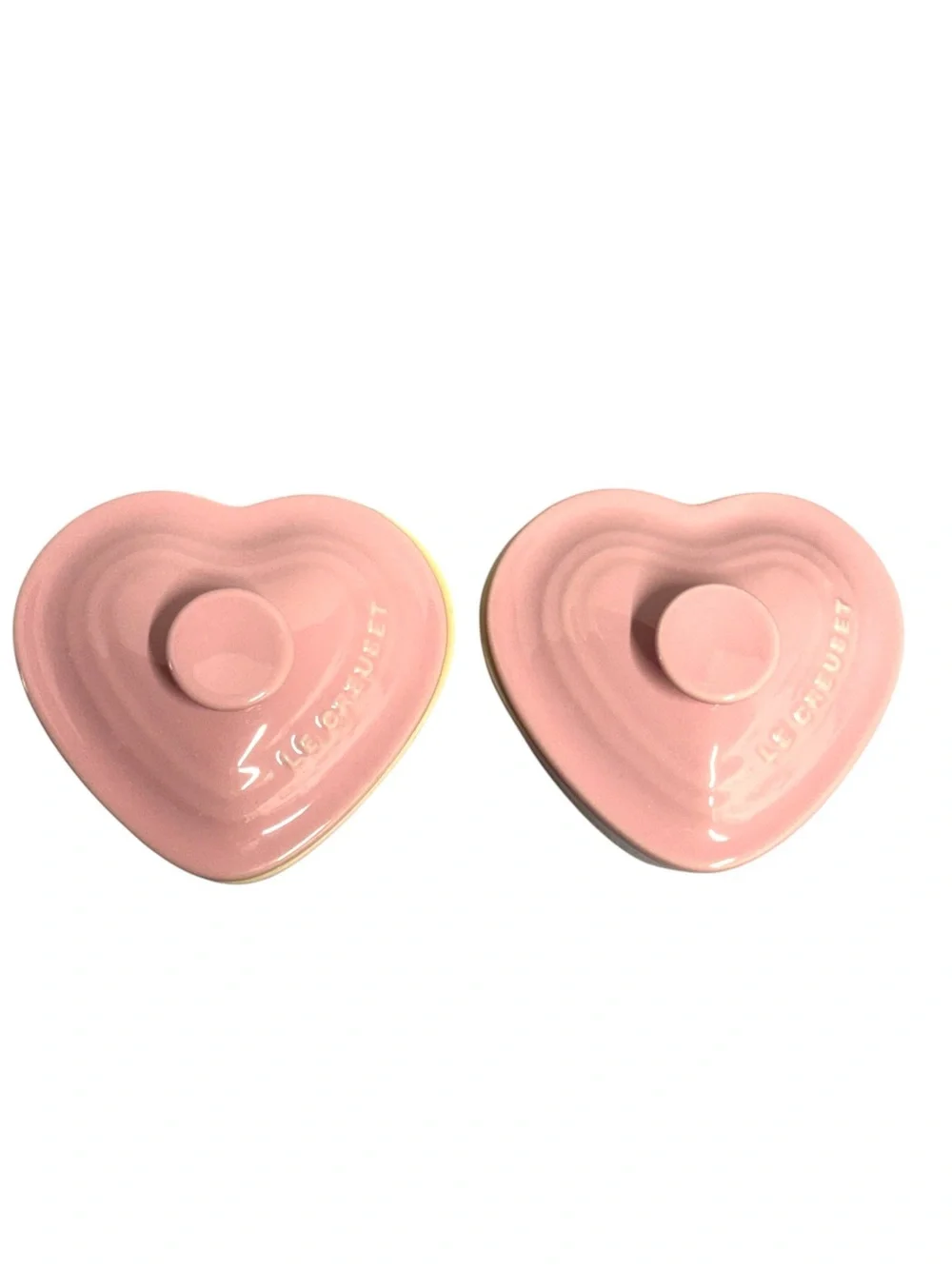 Le Creuset Pink Heart Stoneware Ramekins with Lids - Set of 2